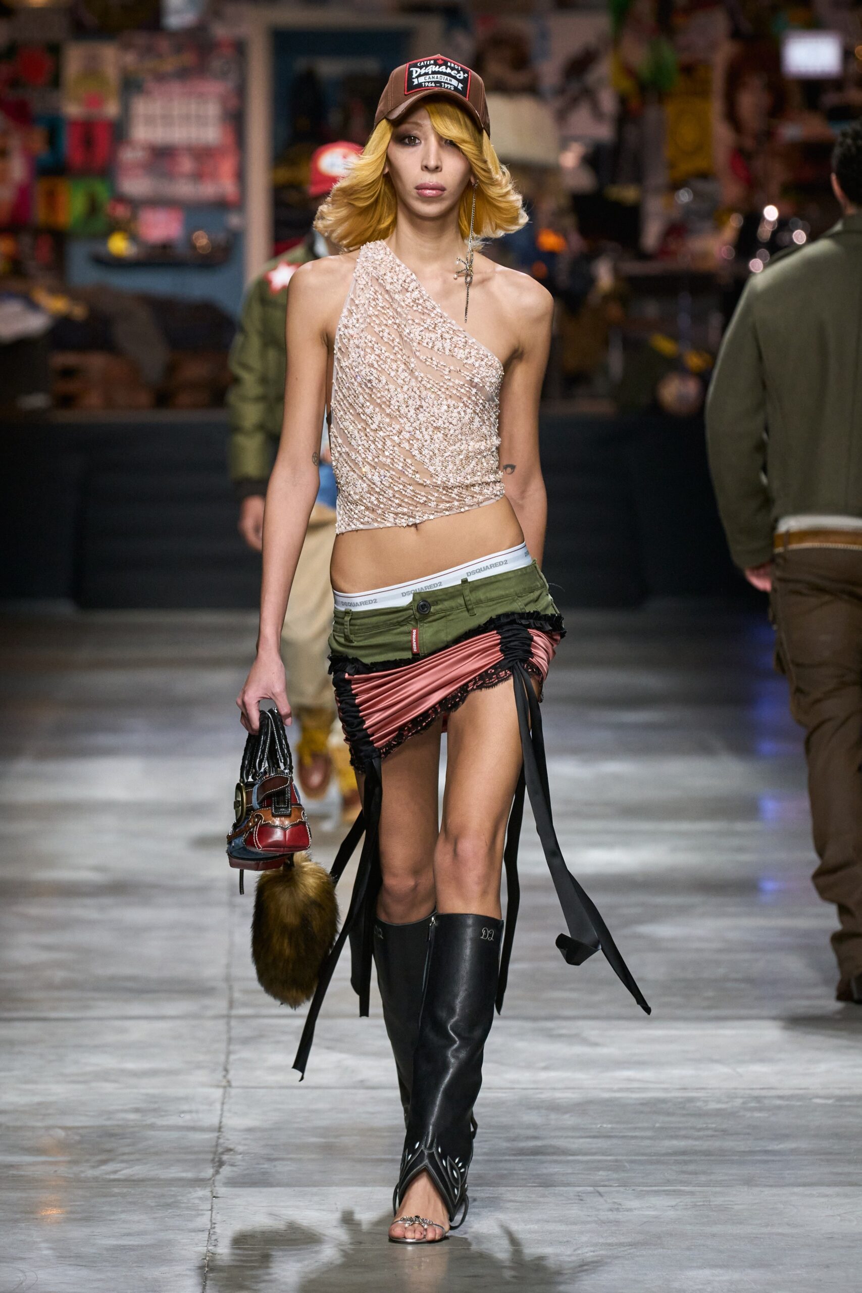 Dsquared2 F/W 23 Menswear Look 39