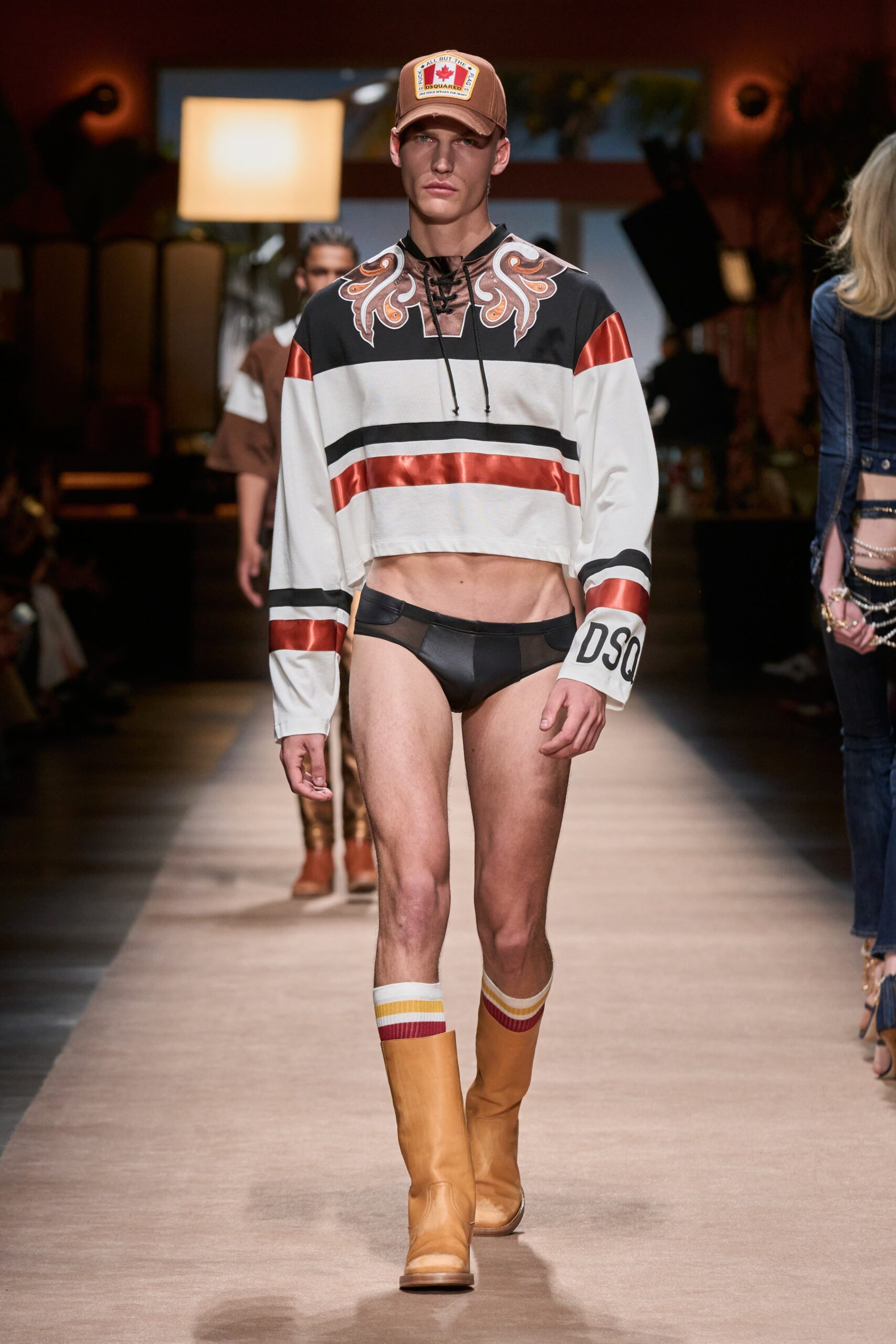 Dsquared2 S/S 24 Menswear Look 39