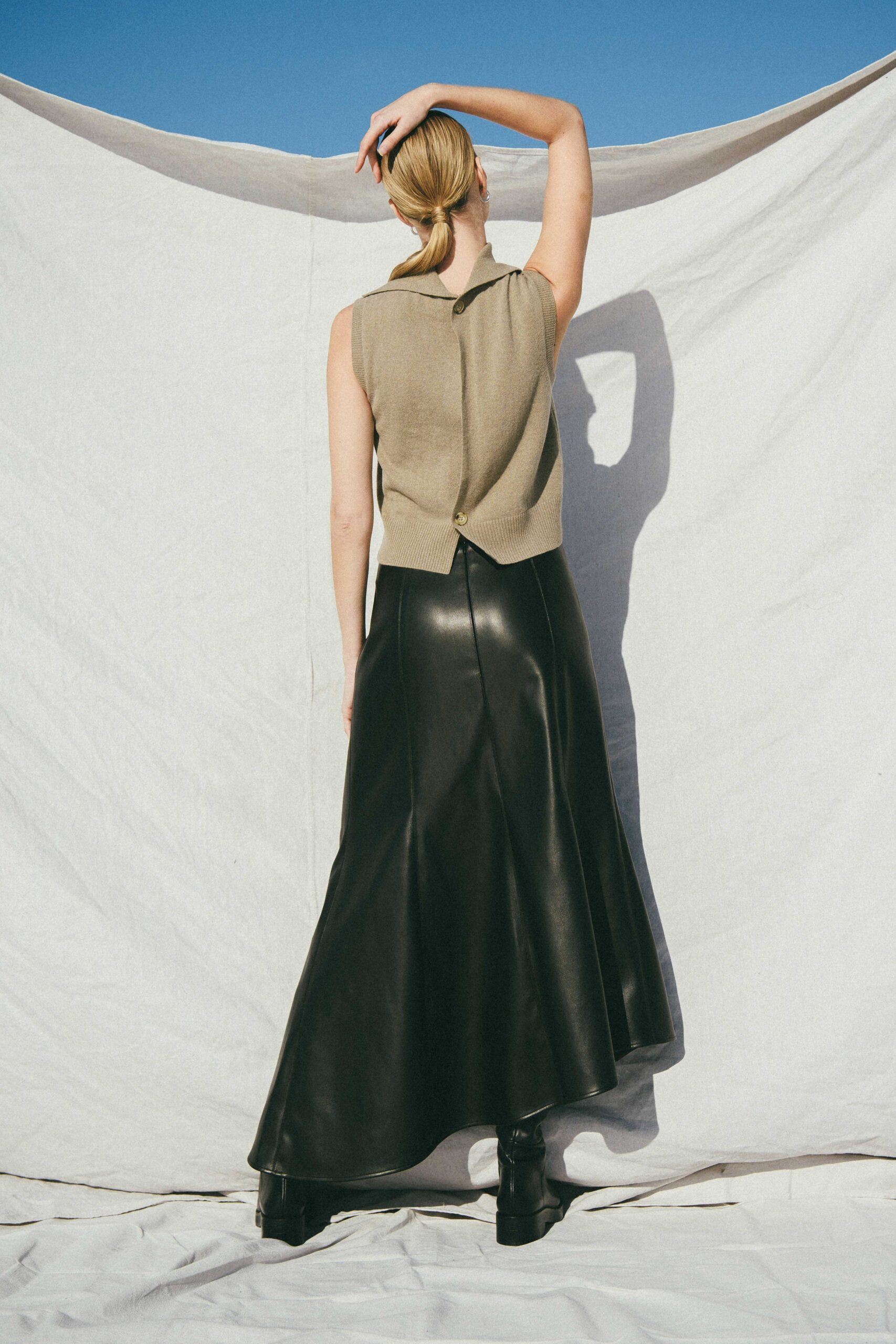 Deveaux F/W 21 Look 40