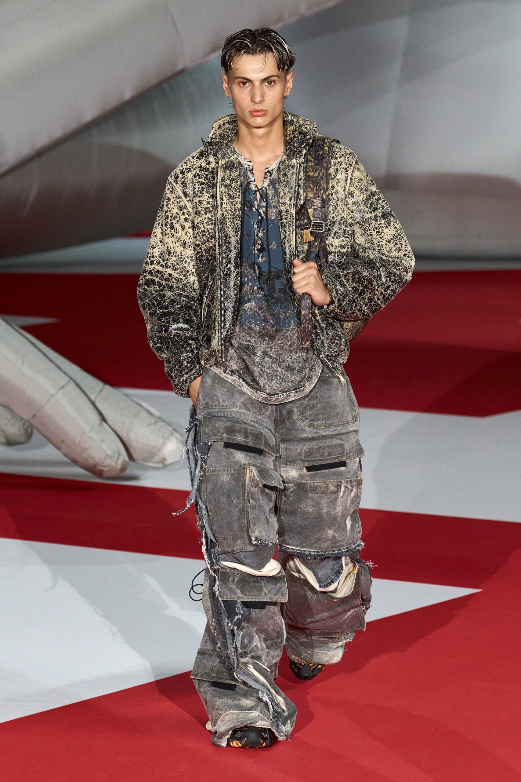 Diesel S/S 23 Look 40