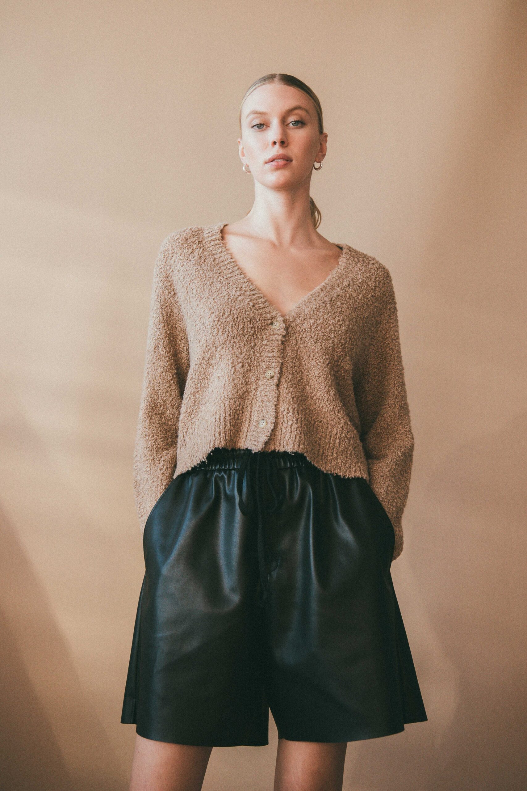 Deveaux F/W 21 Look 42