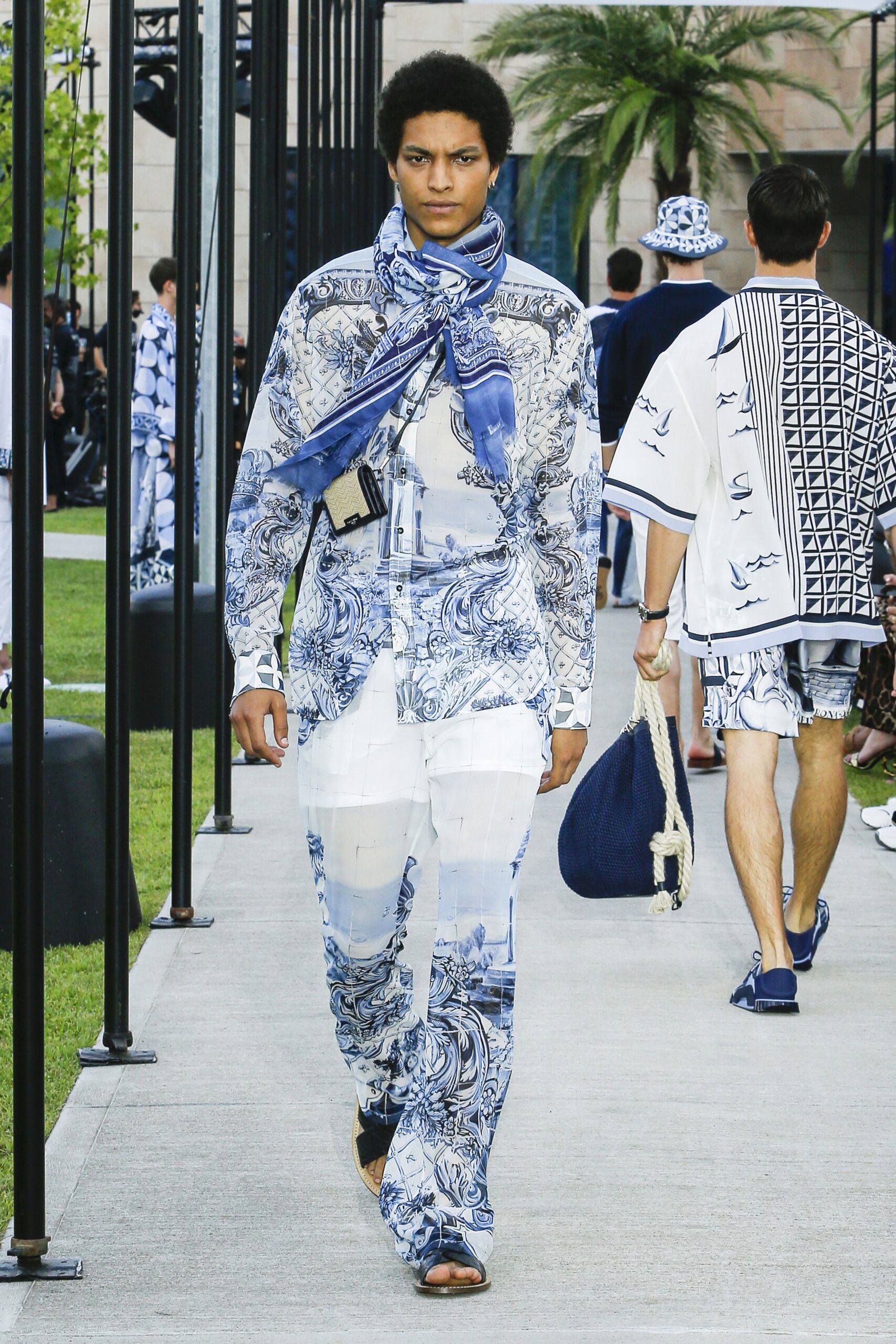 Dolce & Gabbana S/S 21 Menswear Look 43