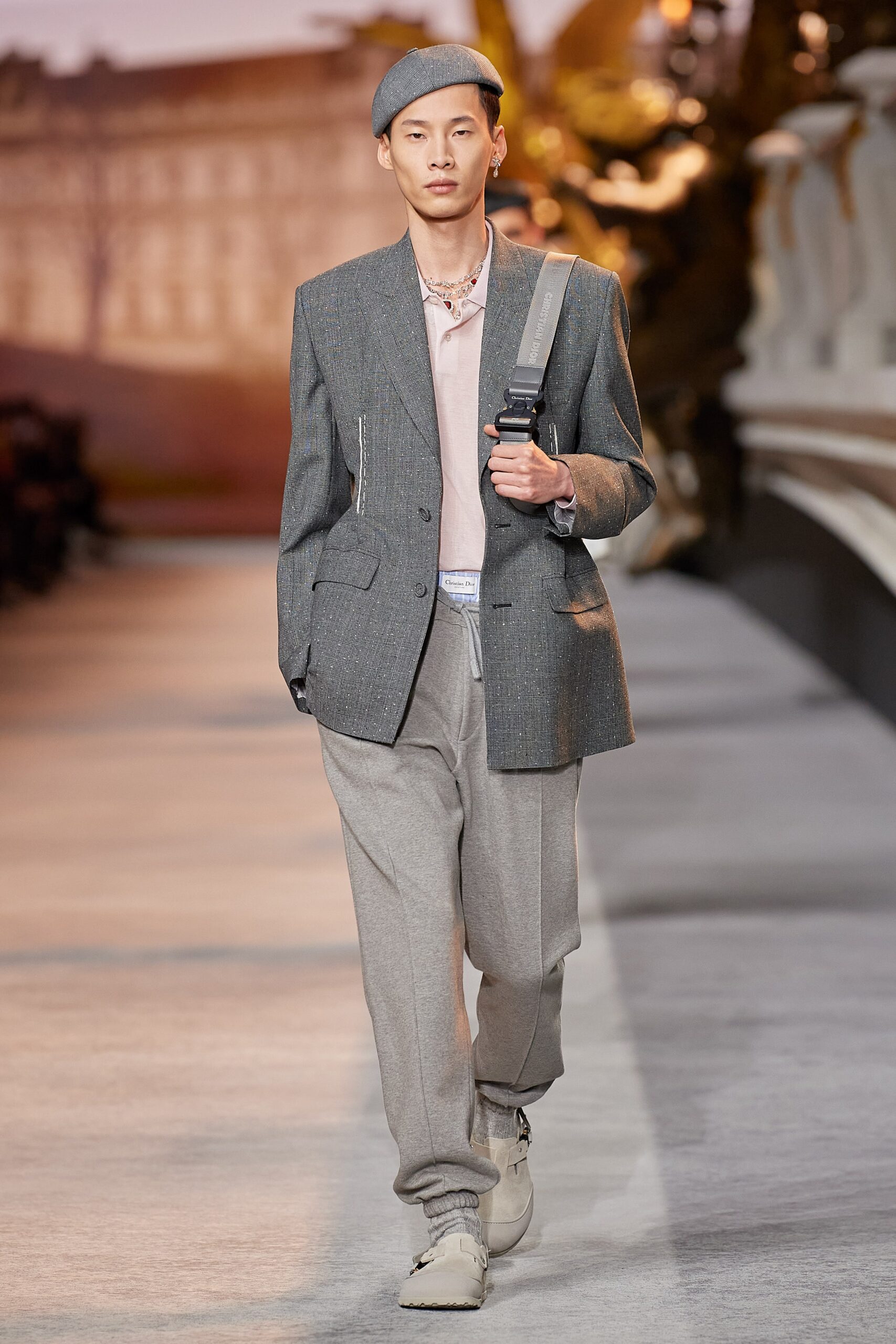 Dior Men F/W 22 Menswear Look 43