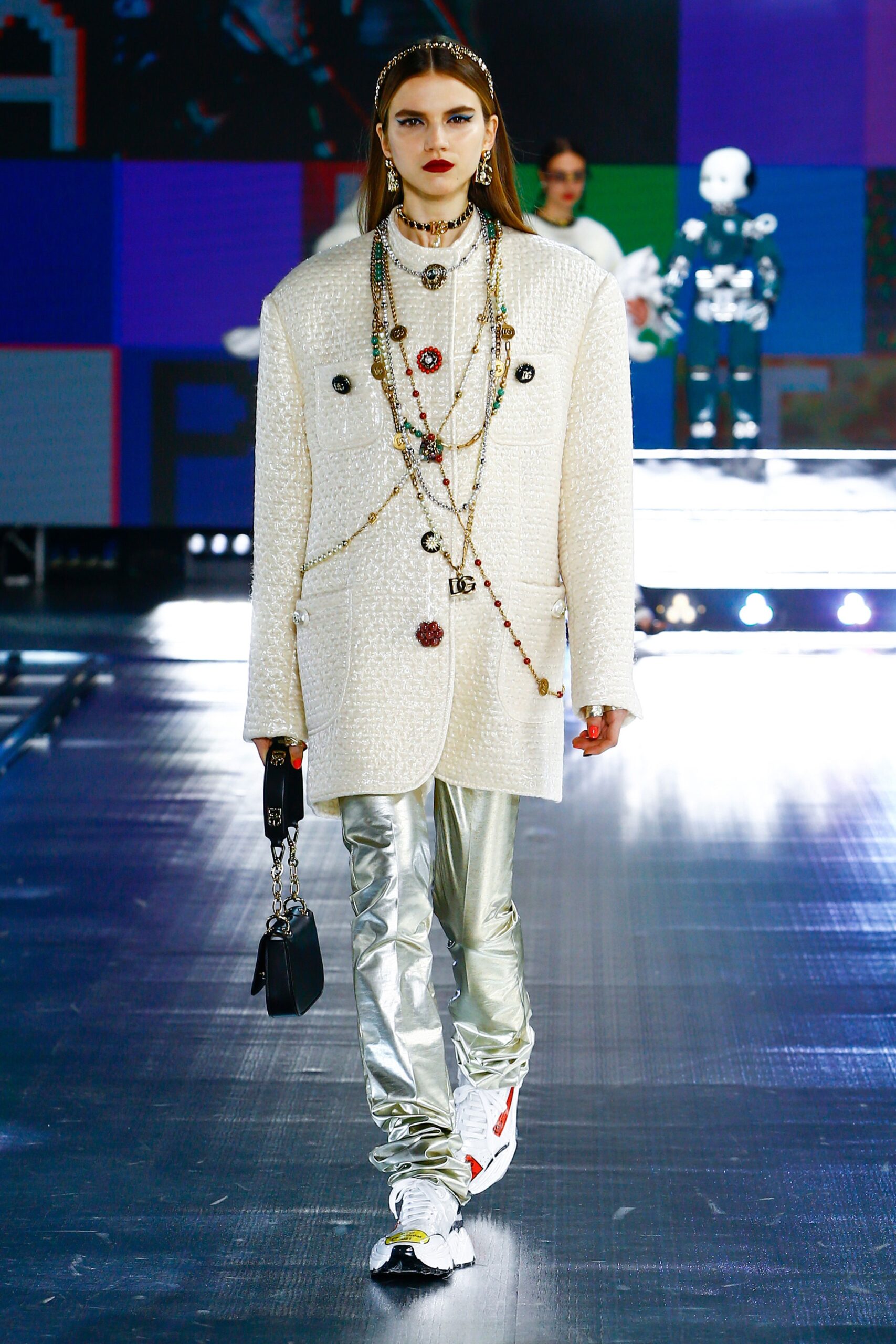 Dolce & Gabbana F/W 21 Look 42