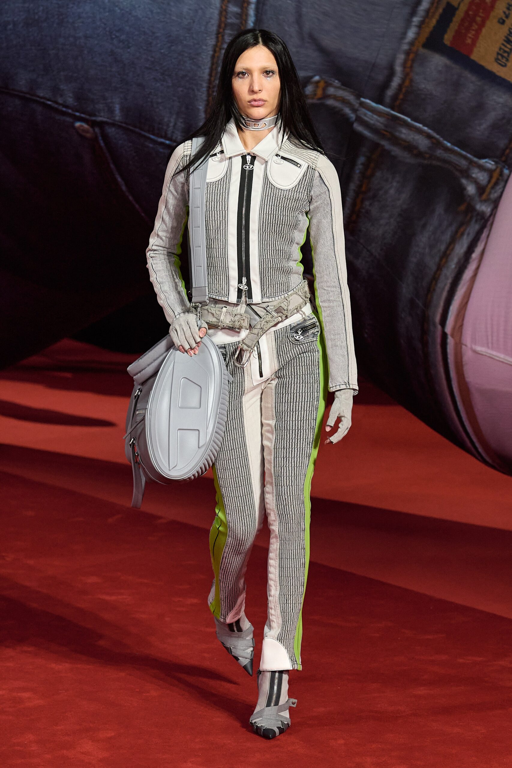 Diesel F/W 22 Look 44