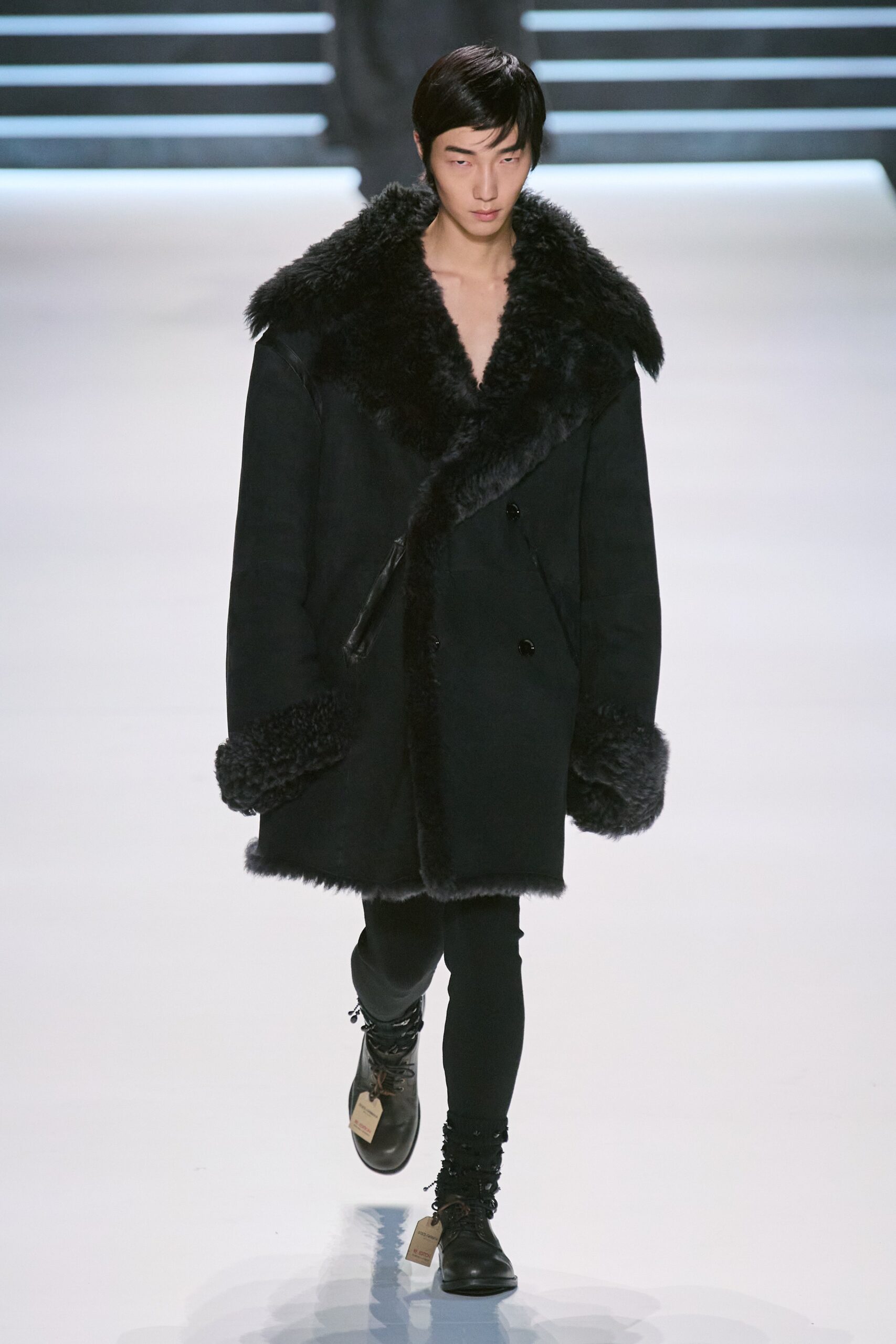 Dolce & Gabbana F/W 23 Menswear Look 45