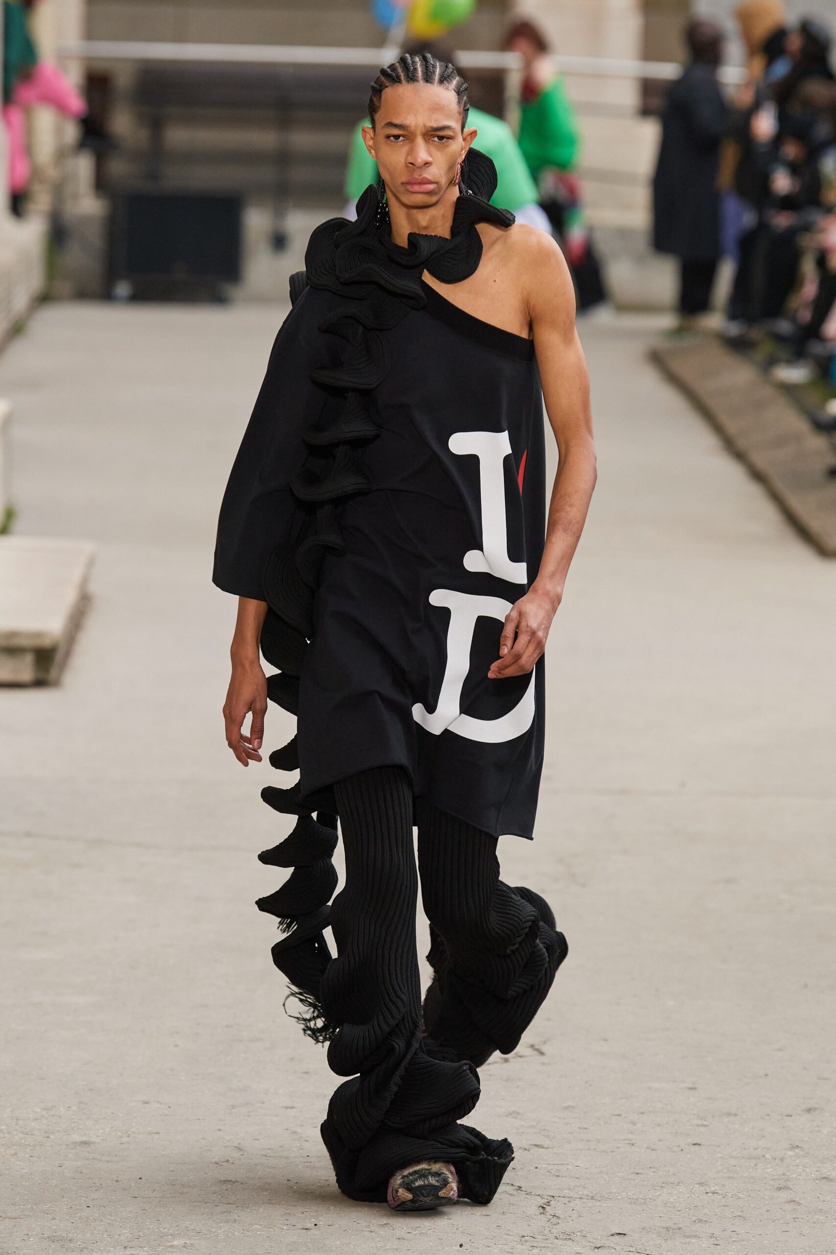 Doublet F/W 23 Menswear Look 37