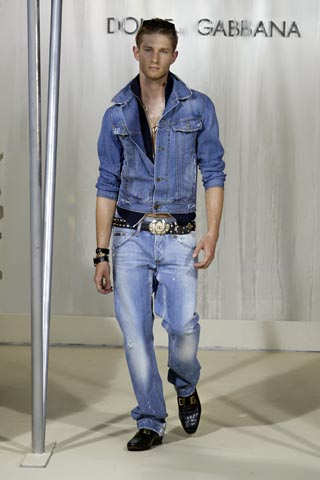 Dolce & Gabbana S/S 05 Menswear Look 1
