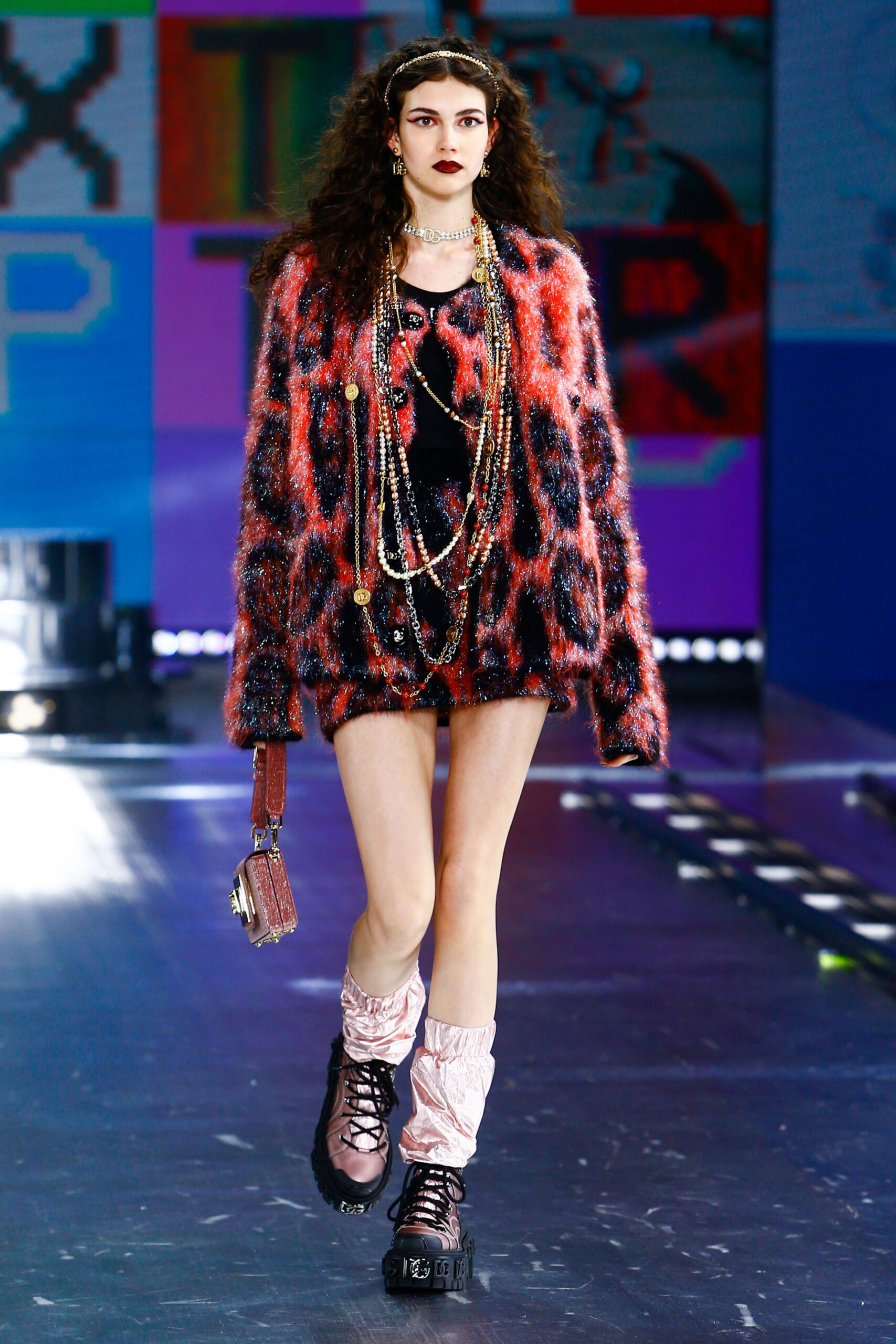 Dolce & Gabbana F/W 21 Look 48