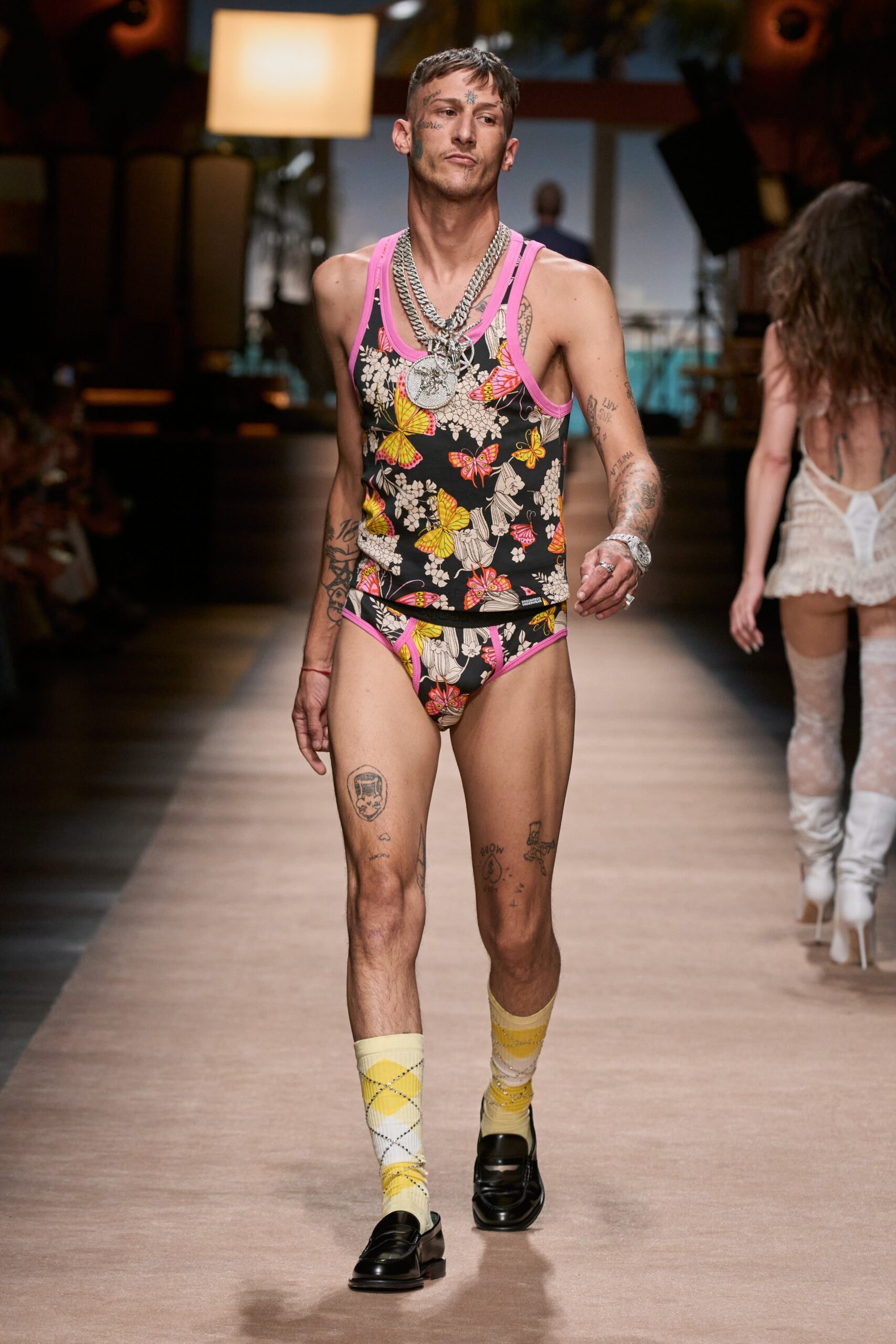 Dsquared2 S/S 24 Menswear Look 49
