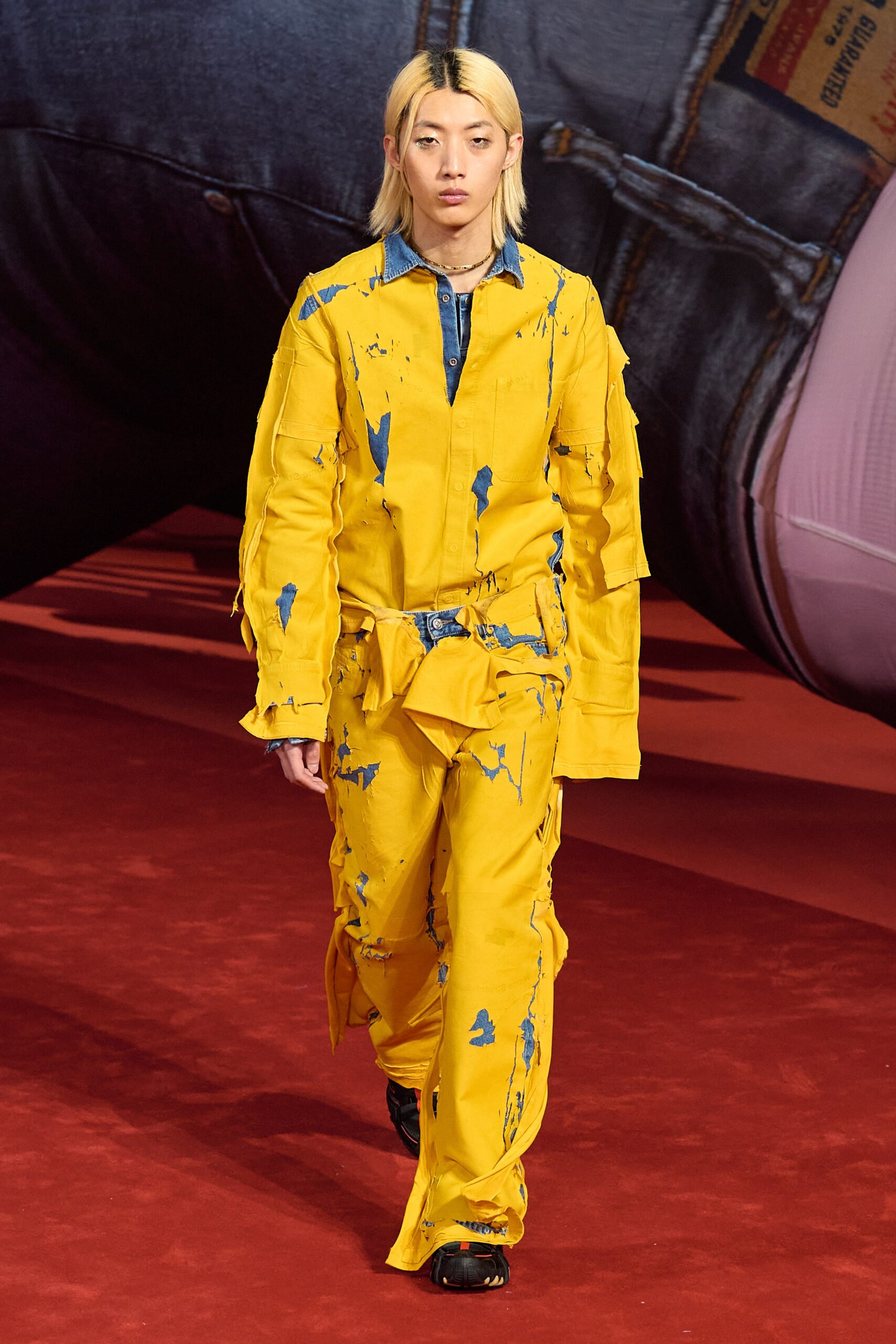 Diesel F/W 22 Look 52