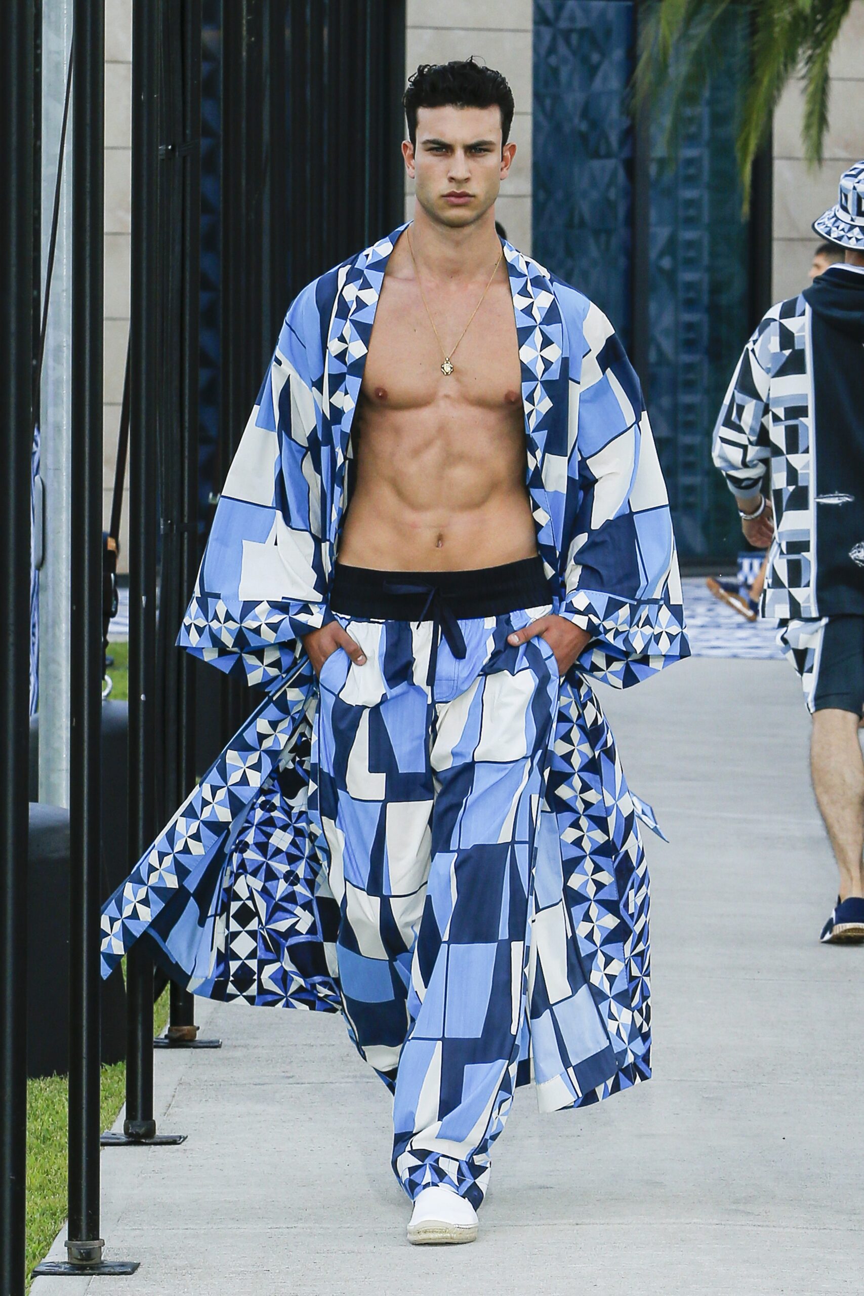 Dolce & Gabbana S/S 21 Menswear Look 53