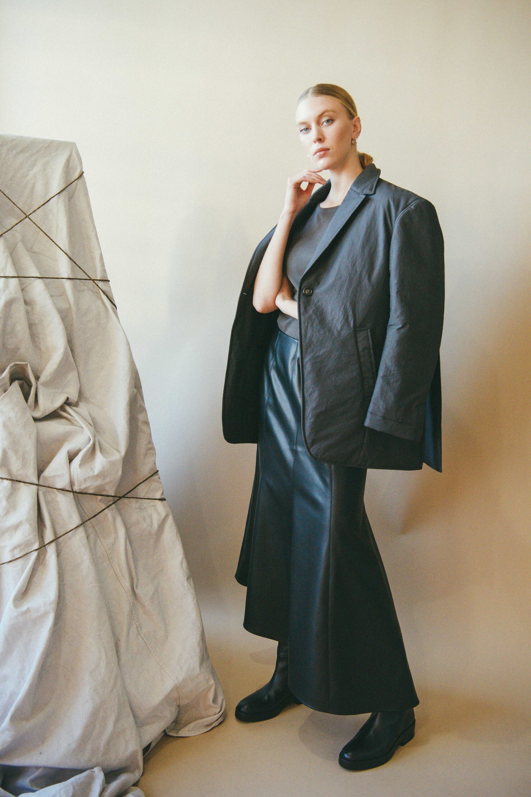 Deveaux F/W 21 Look 53