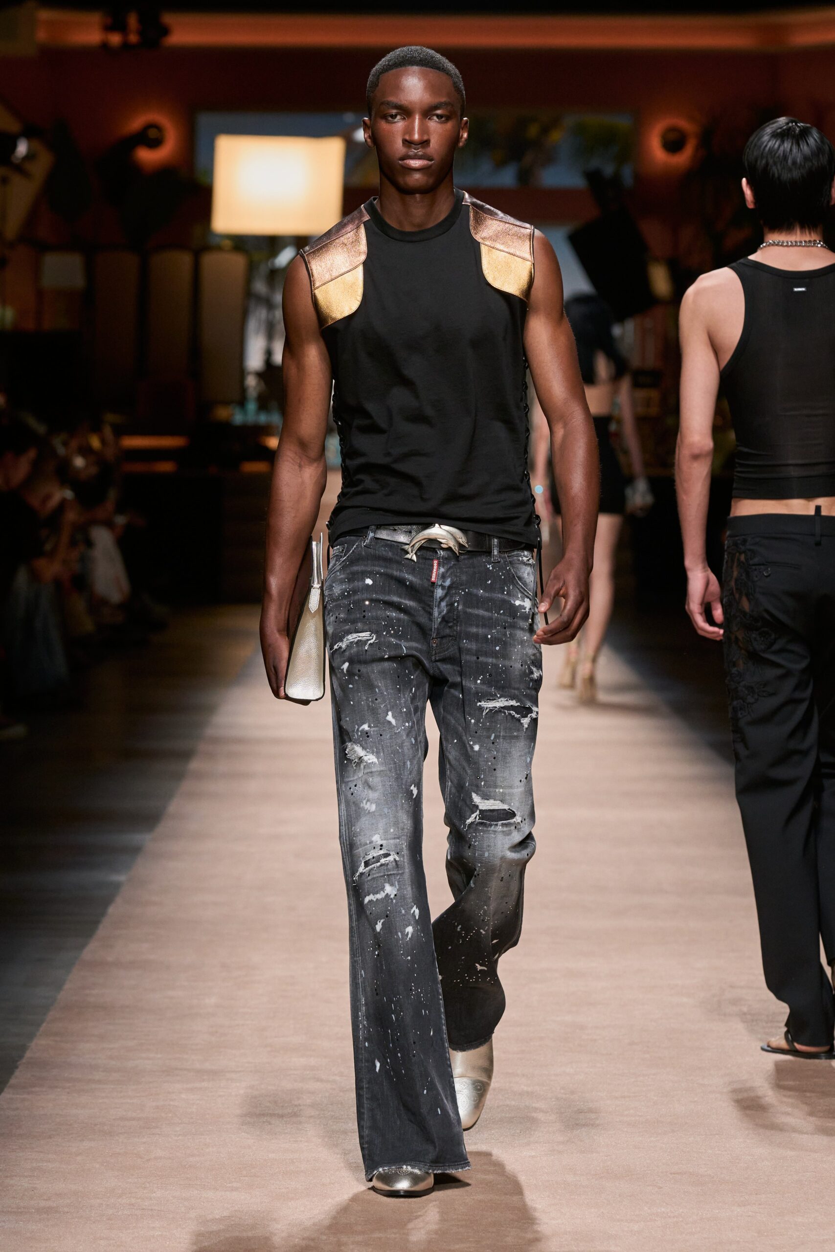 Dsquared2 S/S 24 Menswear Look 53