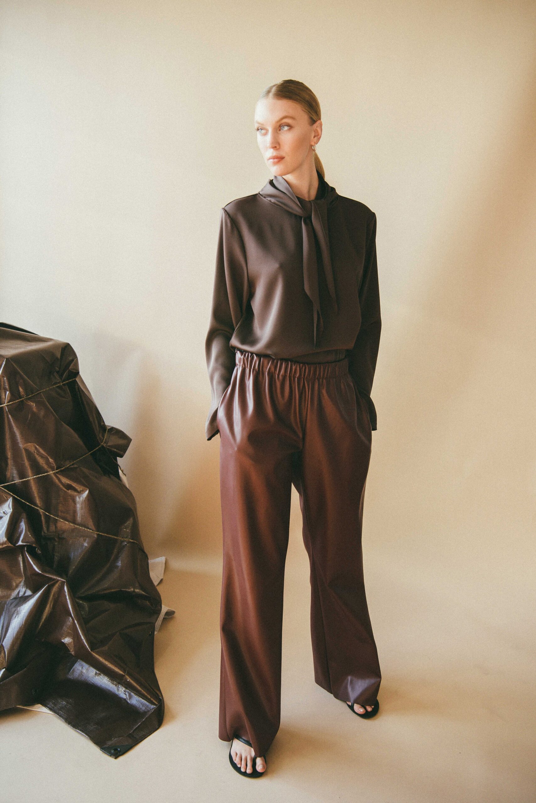 Deveaux F/W 21 Look 55