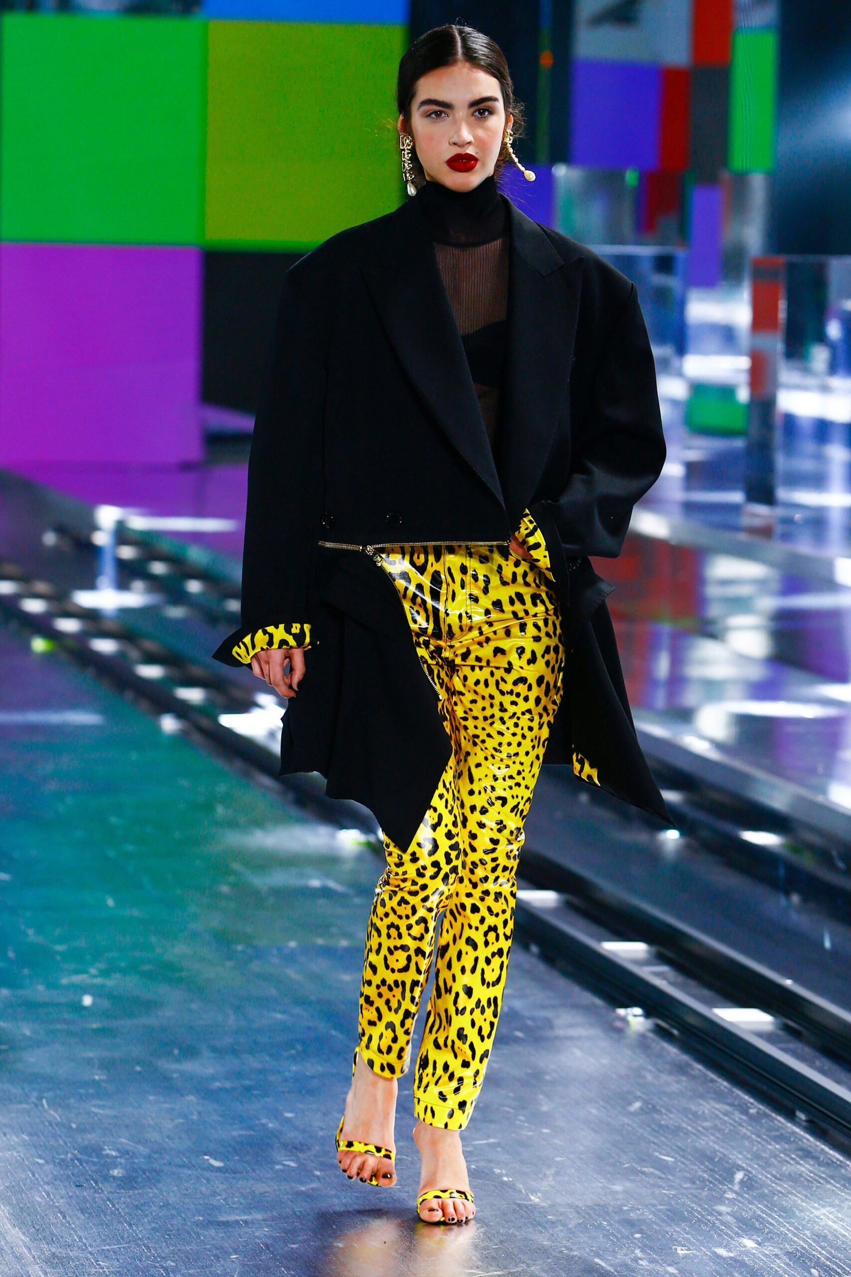 Dolce & Gabbana F/W 21 Look 56