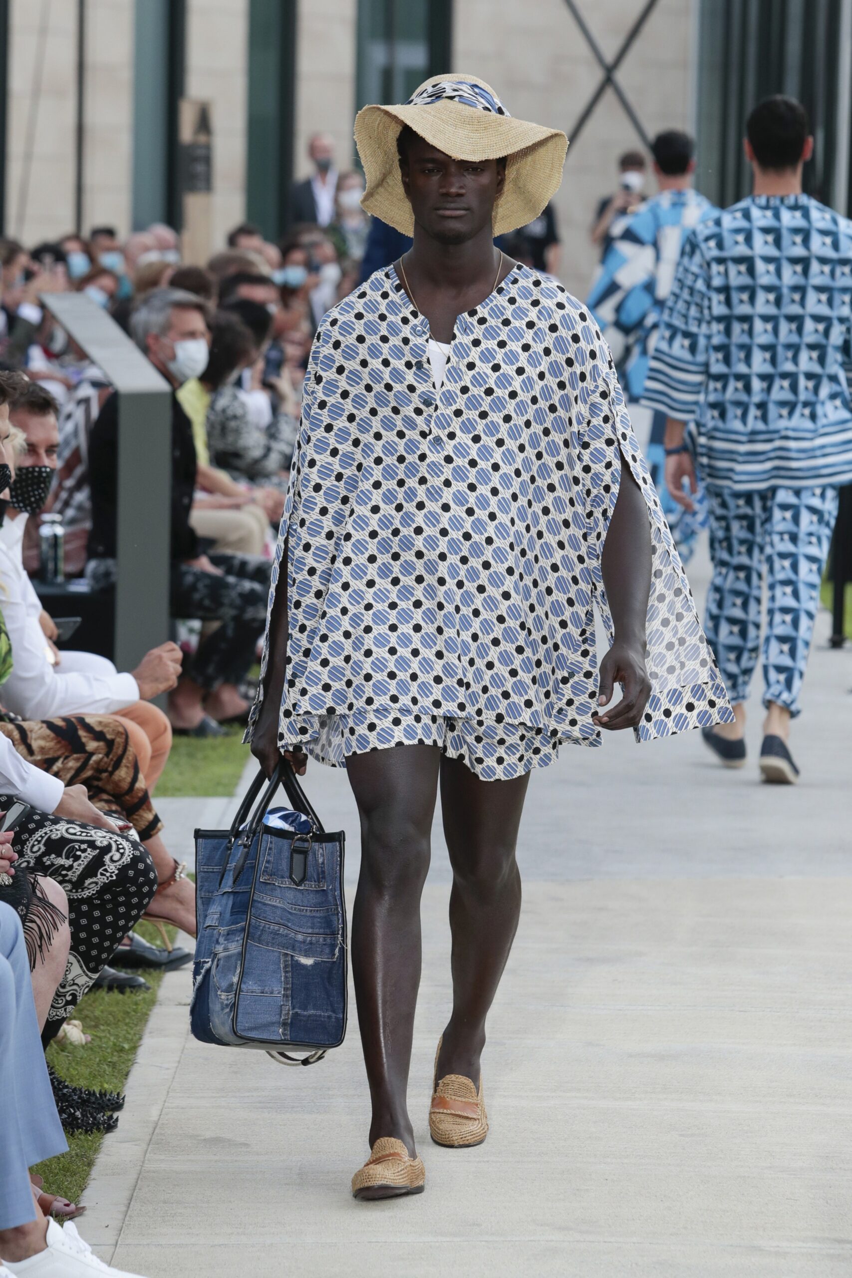Dolce & Gabbana S/S 21 Menswear Look 58