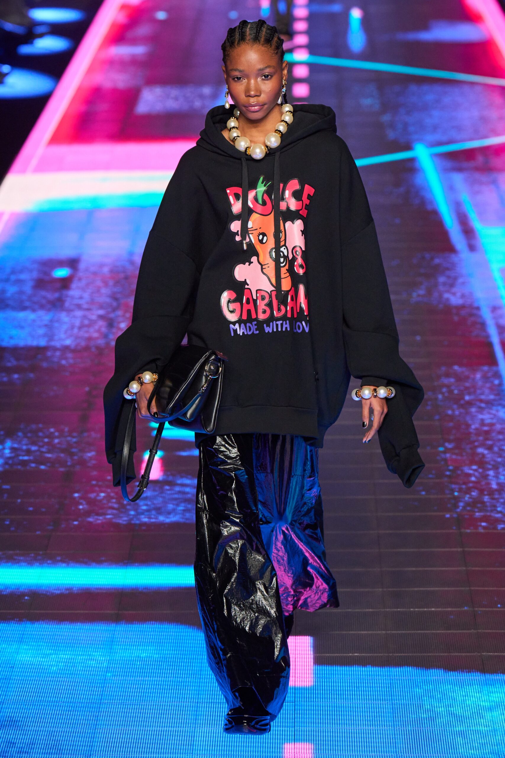 Dolce & Gabbana F/W 22 Look 58
