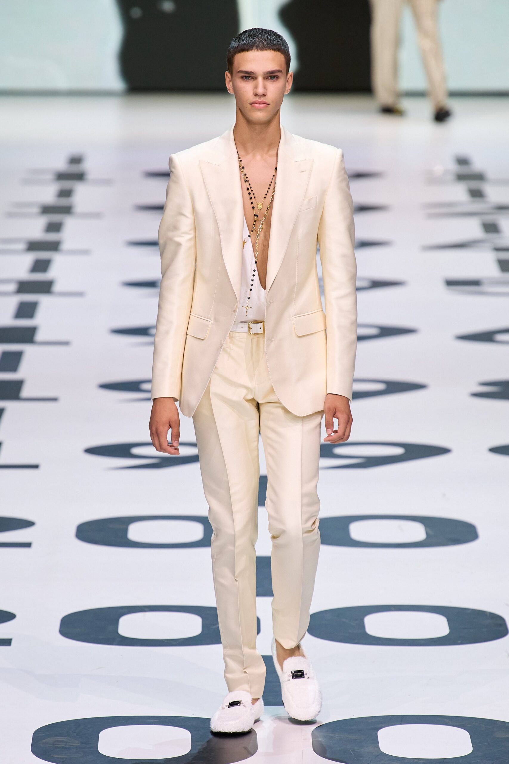 Dolce & Gabbana S/S 23 Menswear Look 58