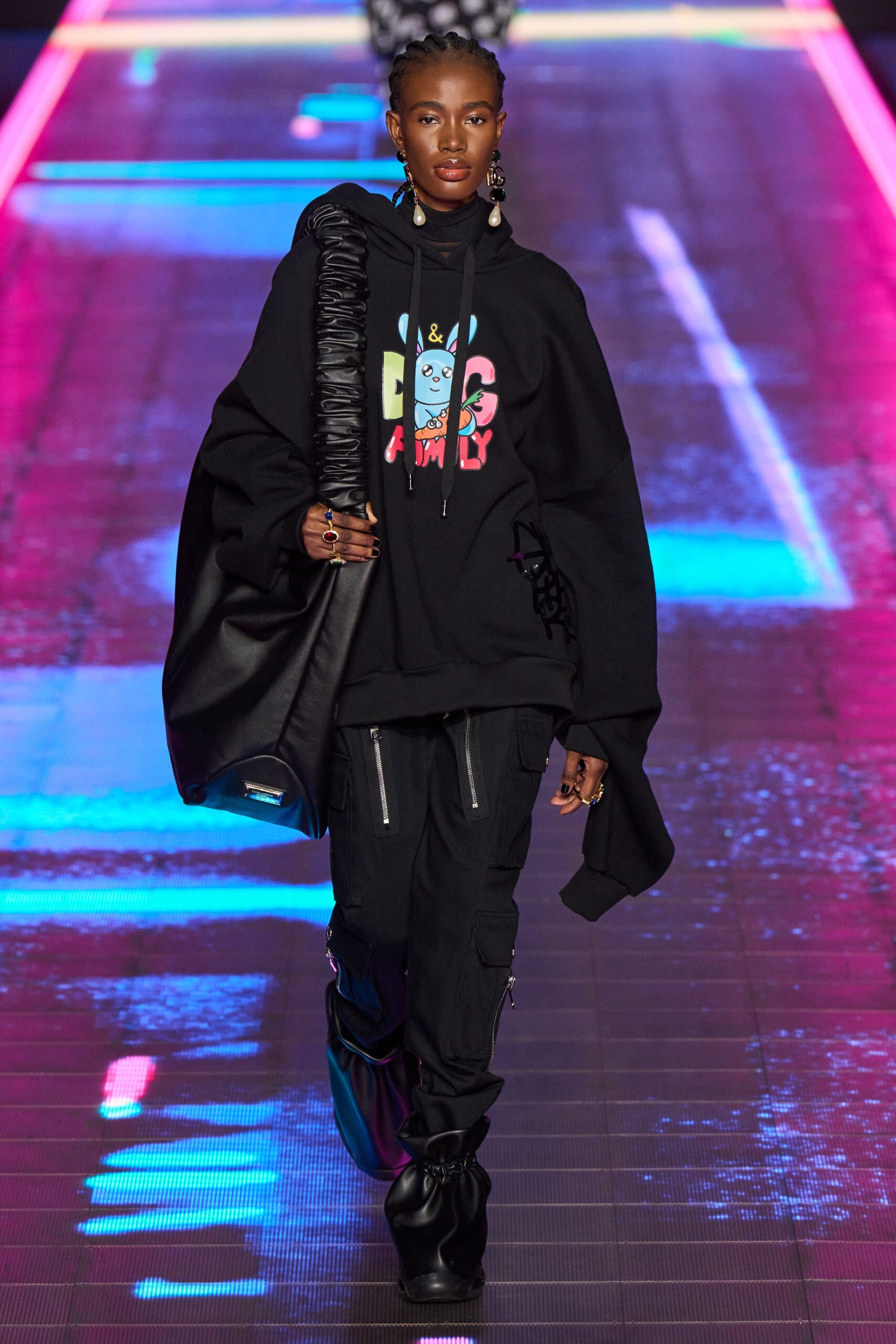 Dolce & Gabbana F/W 22 Look 60