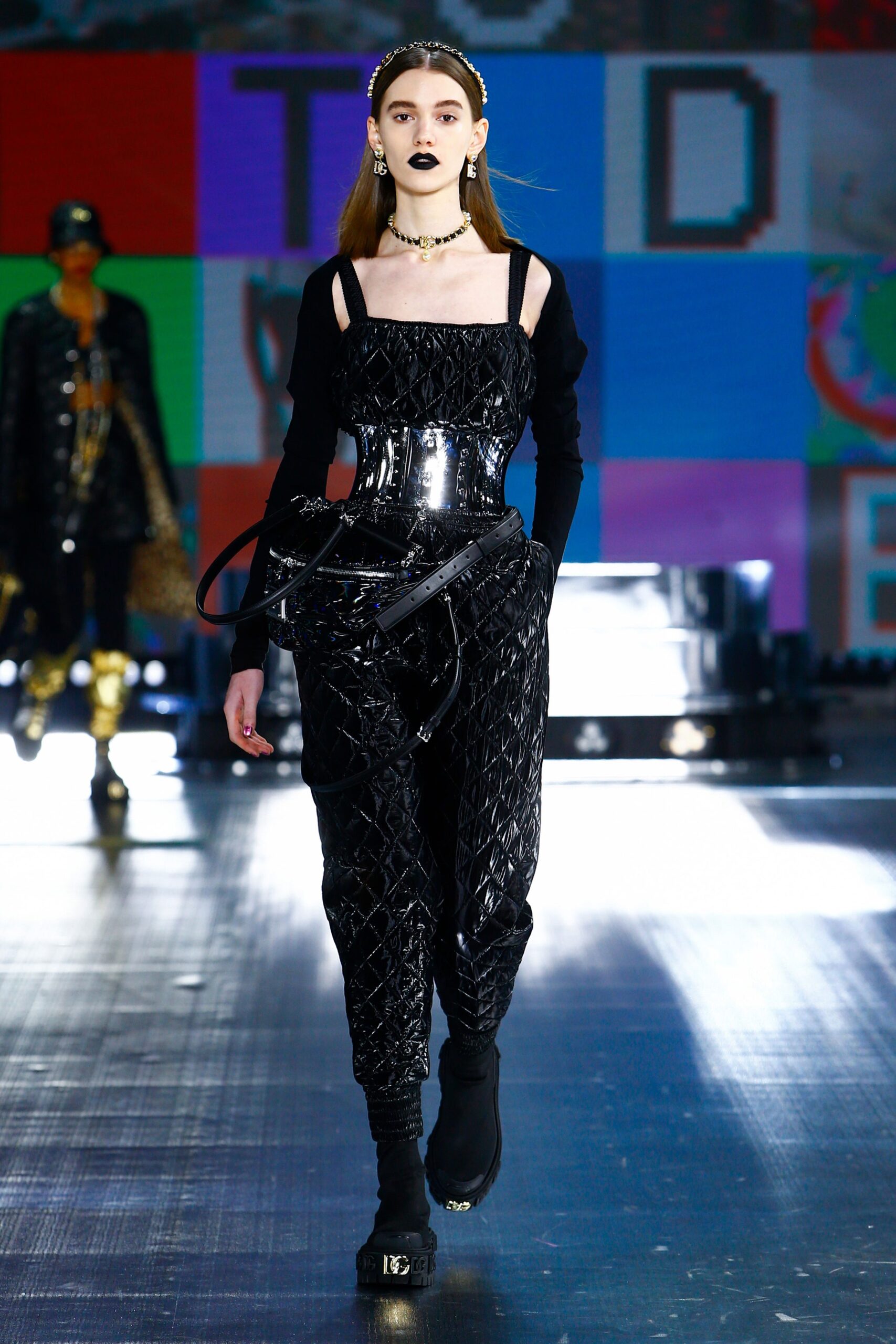 Dolce & Gabbana F/W 21 Look 60