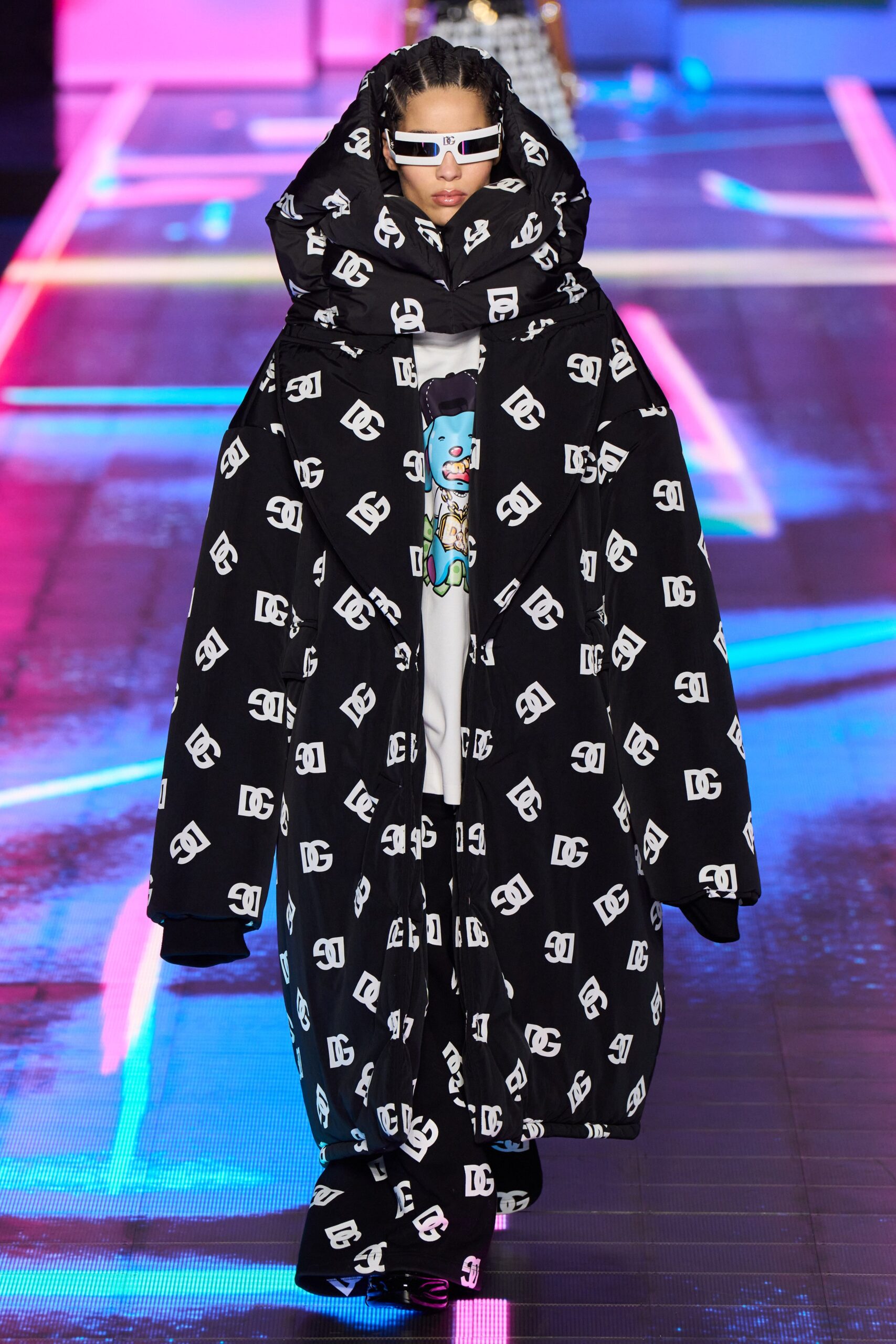 Dolce & Gabbana F/W 22 Look 61