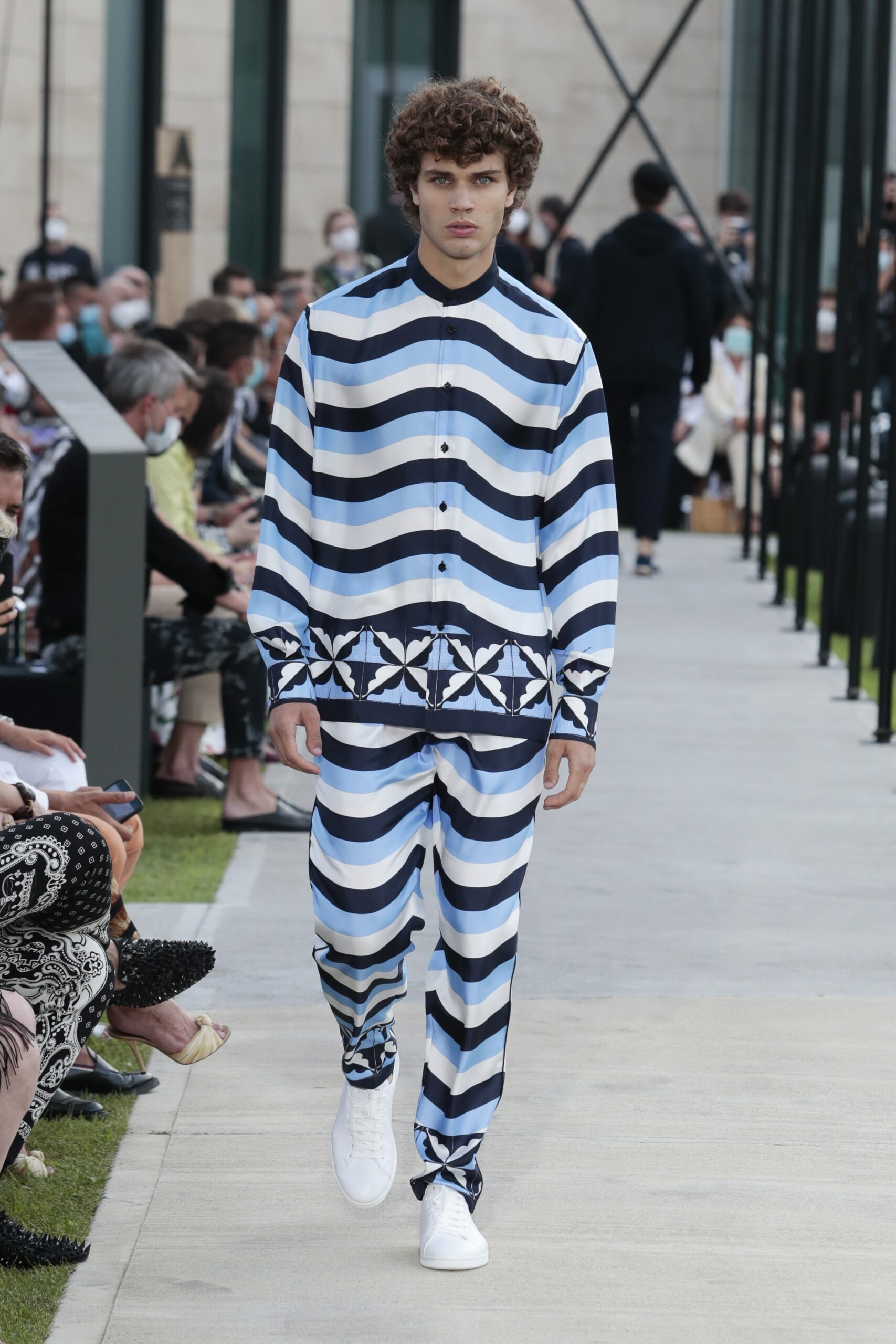 Dolce & Gabbana S/S 21 Menswear Look 68