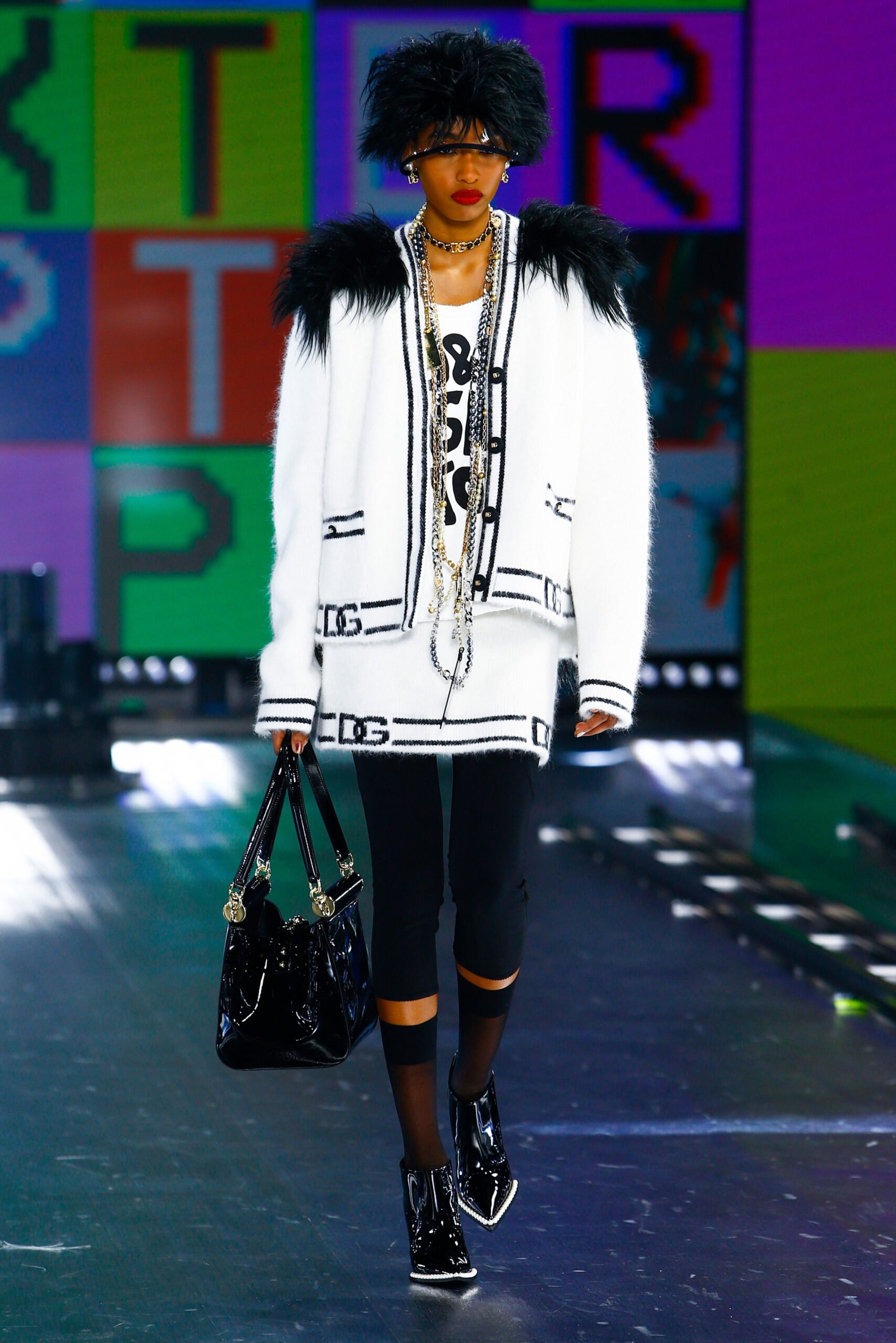 Dolce & Gabbana F/W 21 Look 76