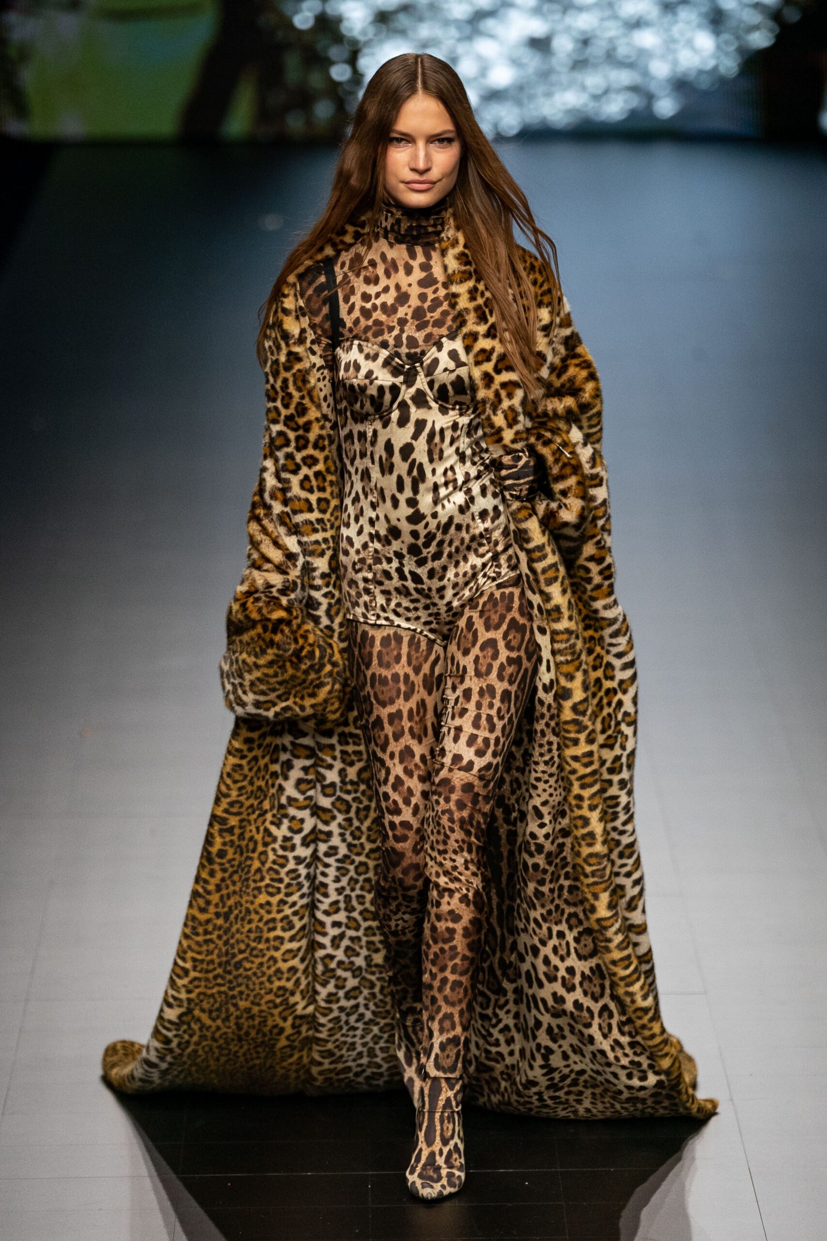 Dolce & Gabbana S/S 23 Look 85