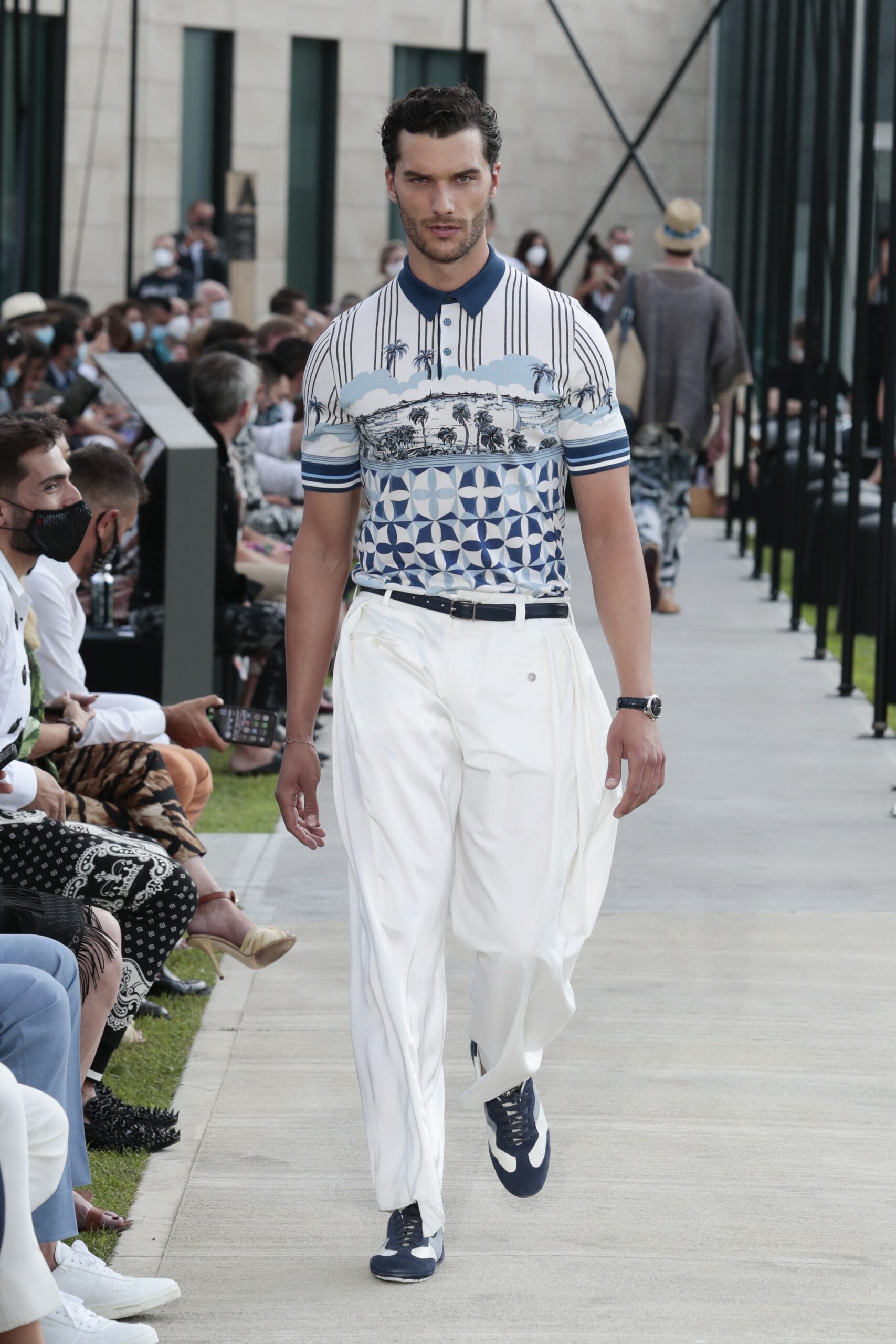 Dolce & Gabbana S/S 21 Menswear Look 98
