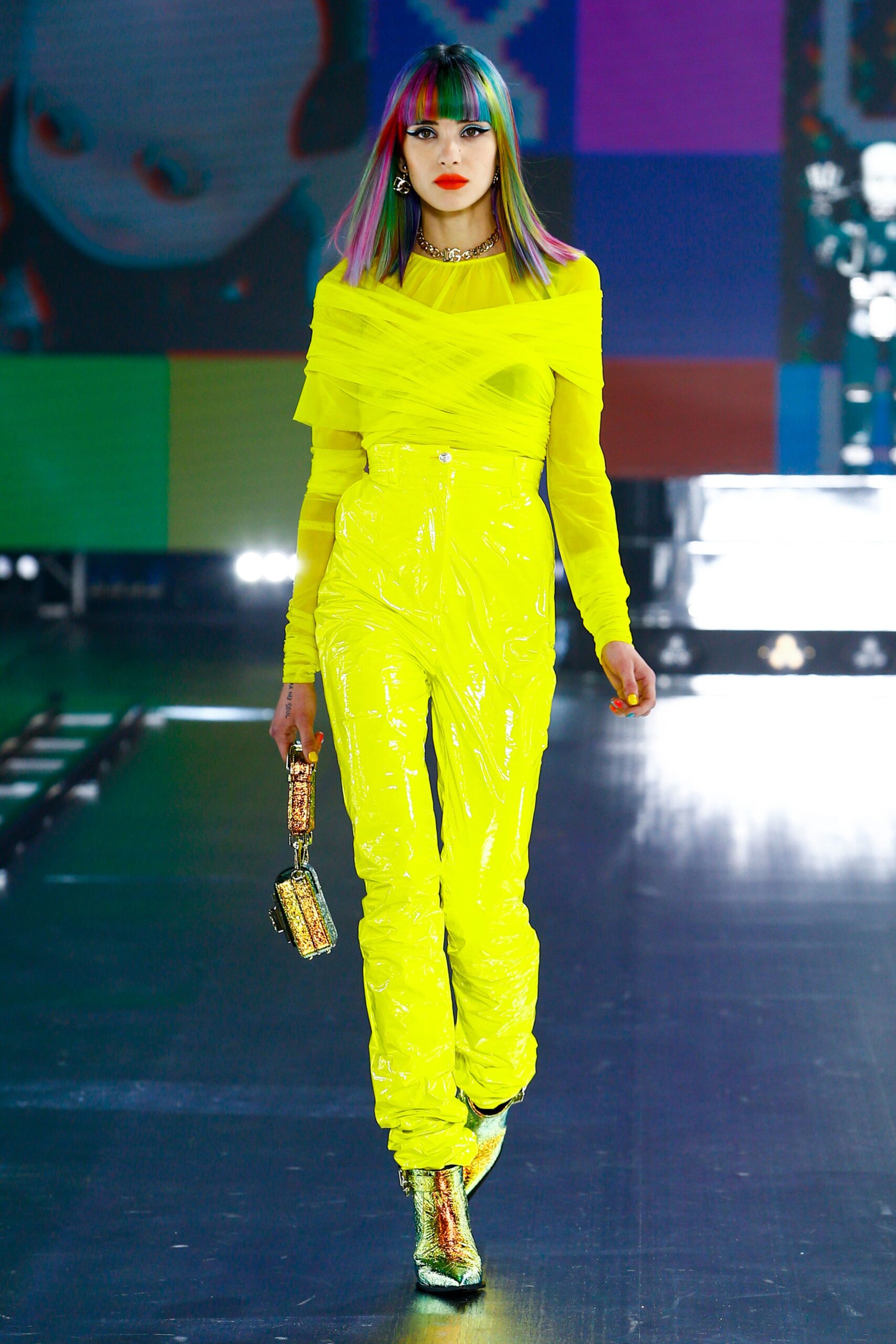 Dolce & Gabbana F/W 21 Look 100