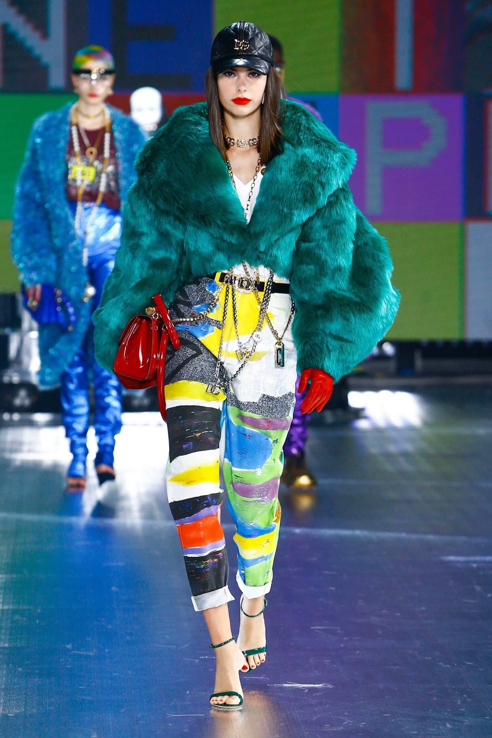 Dolce & Gabbana F/W 21 Look 102