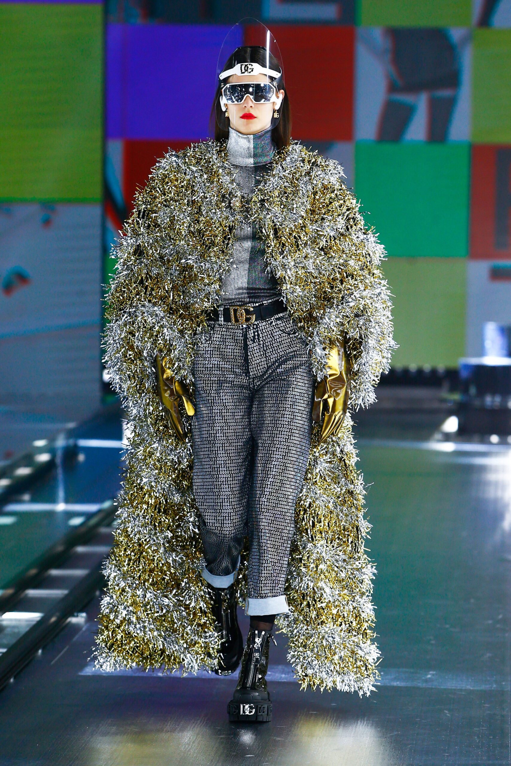 Dolce & Gabbana F/W 21 Look 107