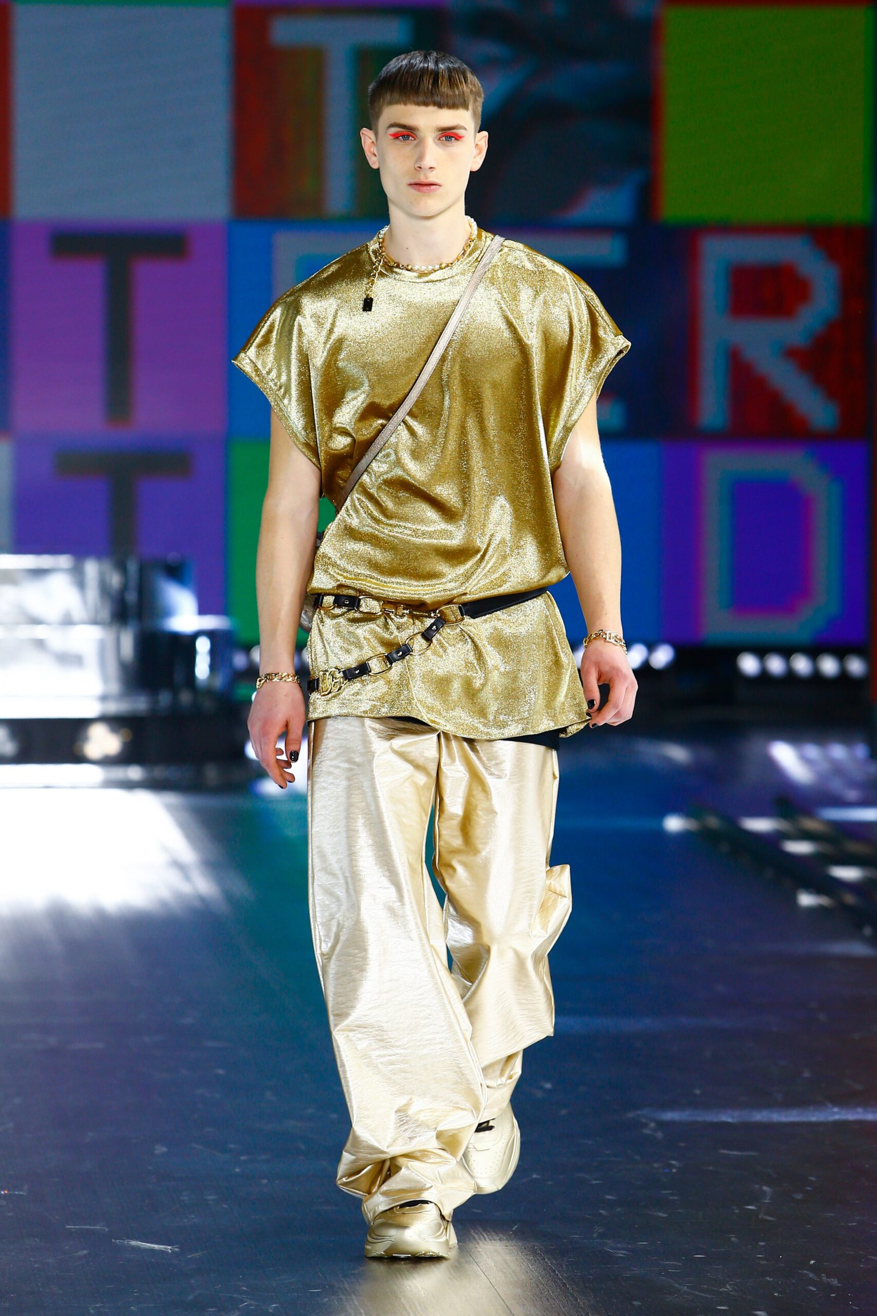 Dolce & Gabbana F/W 21 Look 111