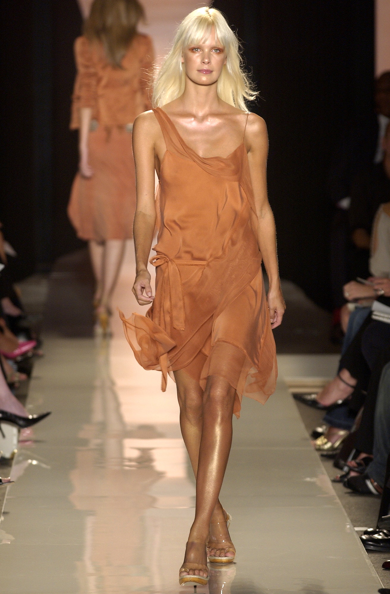 Donna Karan S/S 04 Look 19