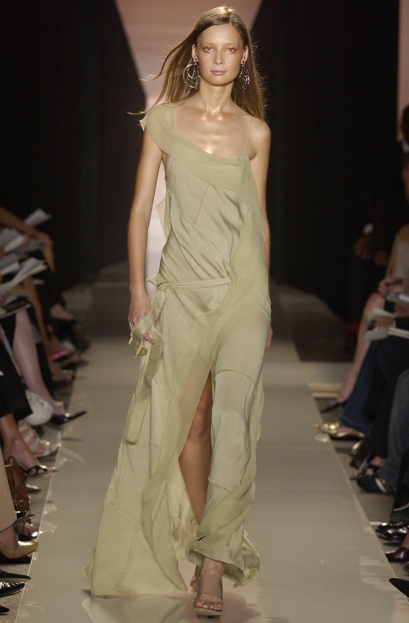 Donna Karan S/S 04 Look 55