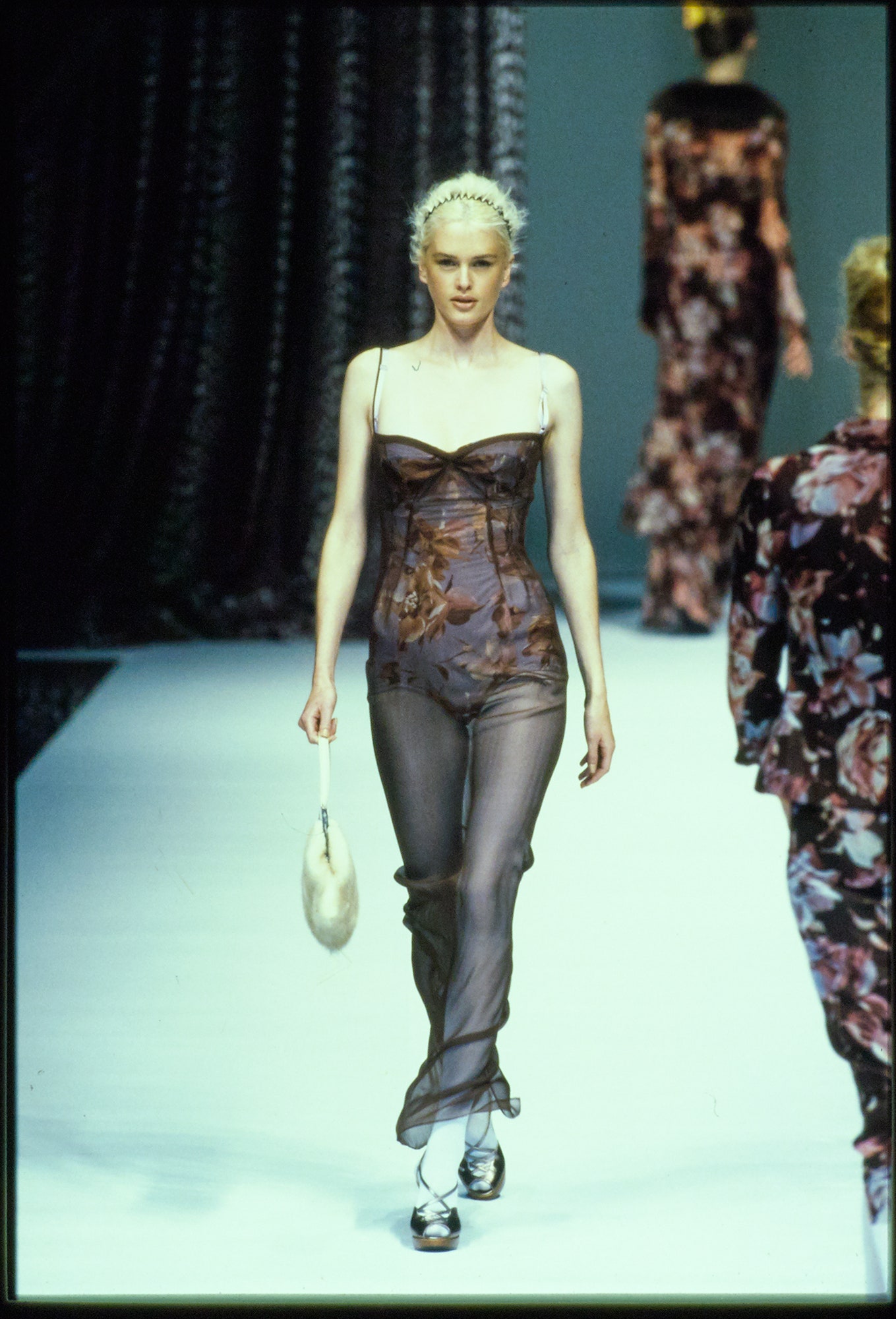 Dolce & Gabbana S/S 97 Look 16
