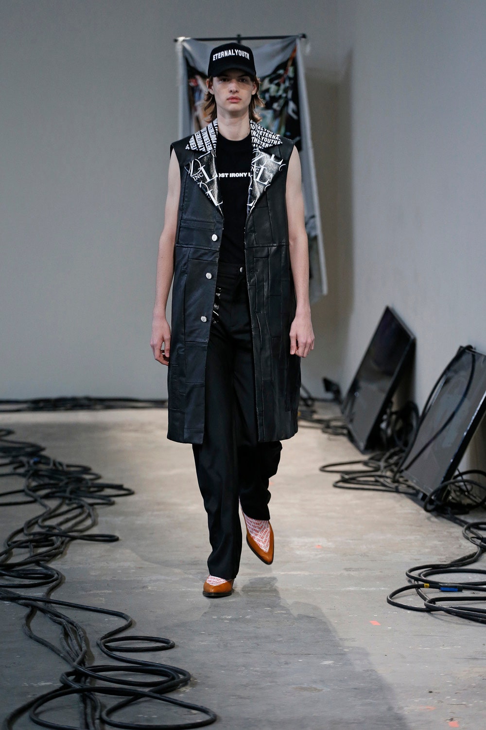 Devon Halfnight LeFlufy F/W 16 Menswear Look 3