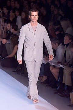 DKNY S/S 00 Look 103