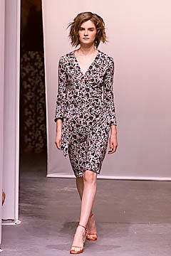 Diane von Furstenberg S/S 01 Look 4
