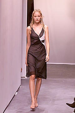 Diane von Furstenberg S/S 01 Look 7