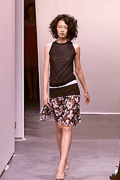 Diane von Furstenberg S/S 01 Look 12