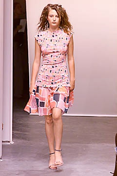 Diane von Furstenberg S/S 01 Look 16