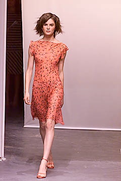 Diane von Furstenberg S/S 01 Look 32