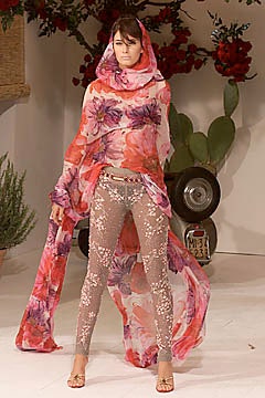 Dolce & Gabbana S/S 01 Look 58