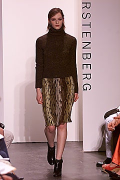 Diane von Furstenberg F/W 01 Look 7