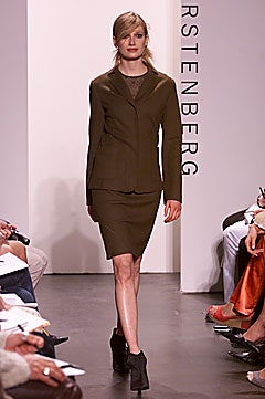 Diane von Furstenberg F/W 01 Look 11