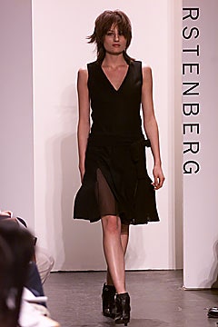 Diane von Furstenberg F/W 01 Look 22