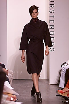 Diane von Furstenberg F/W 01 Look 36