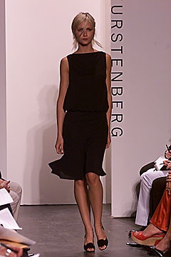 Diane von Furstenberg F/W 01 Look 38